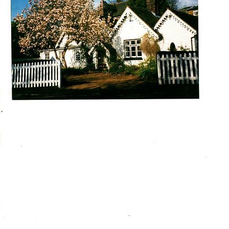 Ford Cottage Royal Tunbridge Wells Eksteriør bilde